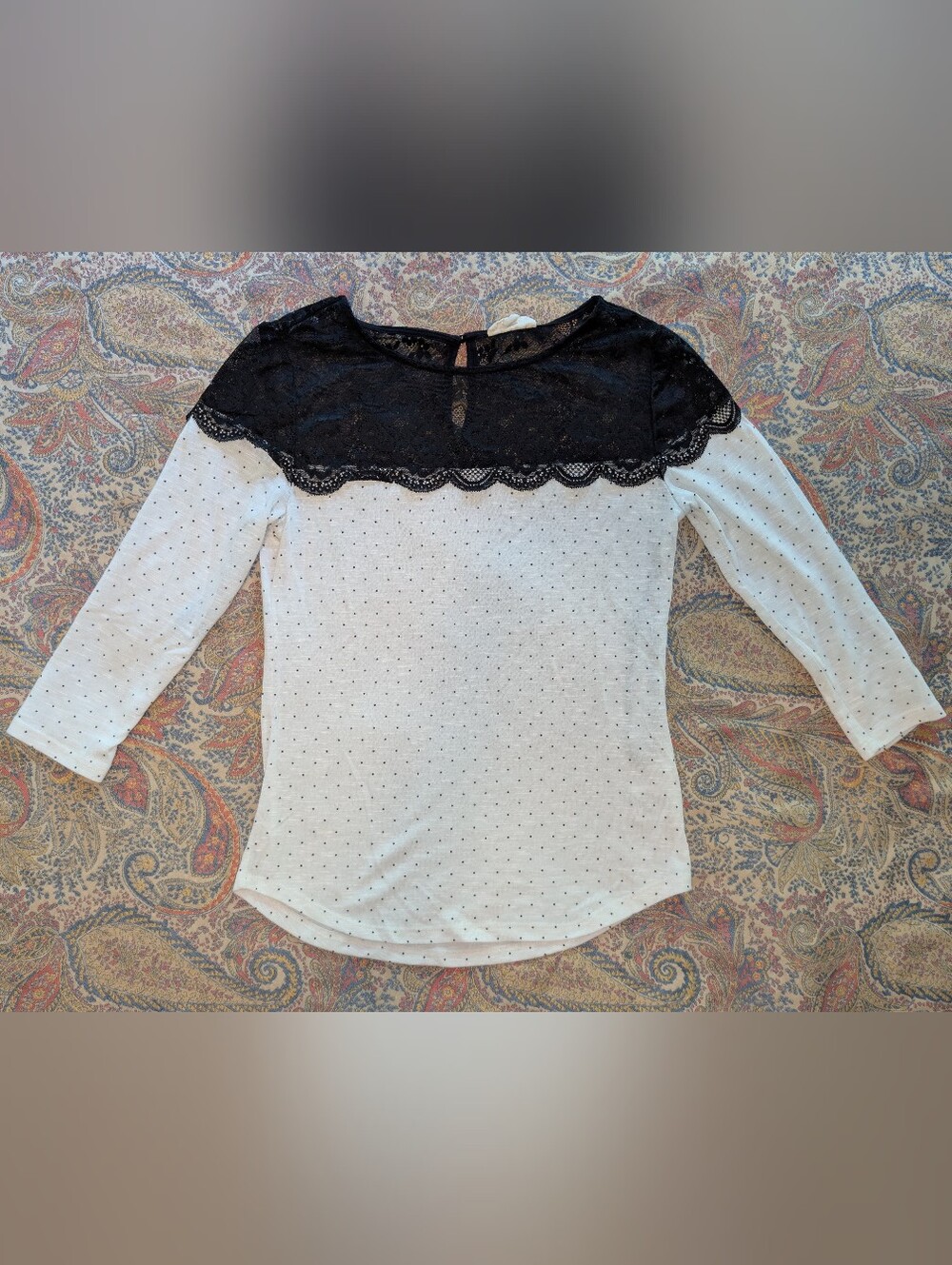 Maison Jules Size Small Lace Detail 3/4 Length Tee
